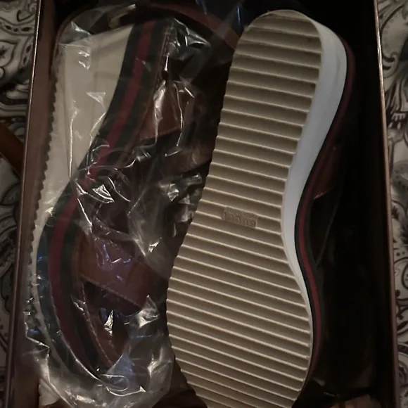 Gucci Brown and Green Wedge Sandals - Picture 3 of 9